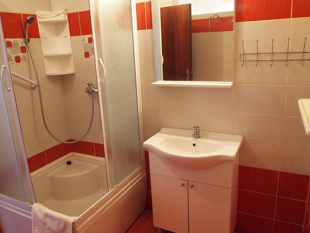 Apartmani Delfin Grebastica Luaran gambar