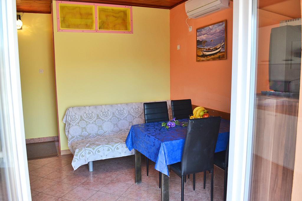 Apartmani Delfin Grebastica Luaran gambar