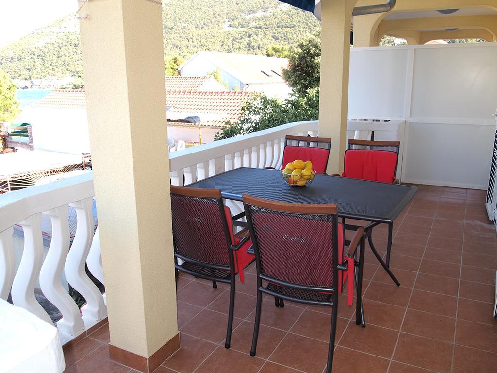 Apartmani Delfin Grebastica Luaran gambar
