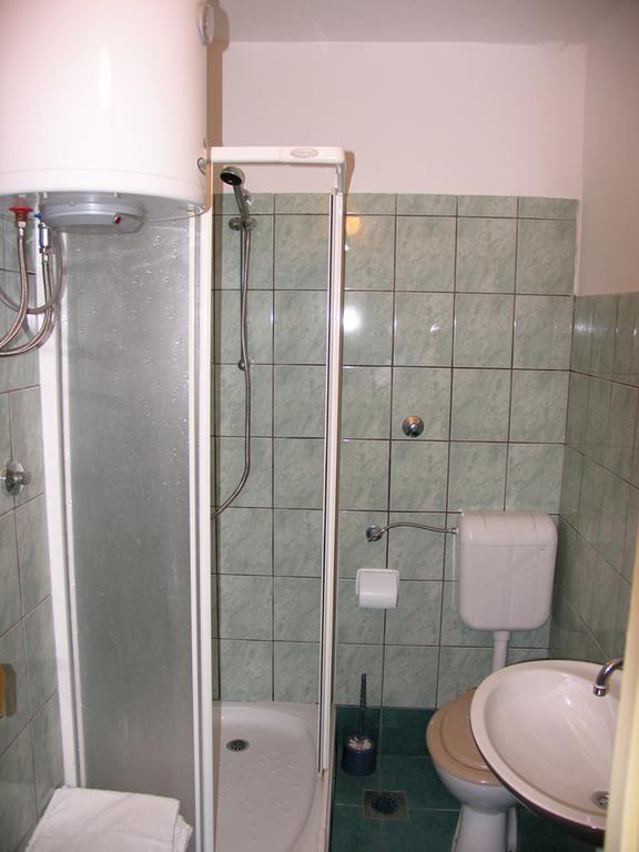 Apartmani Delfin Grebastica Luaran gambar